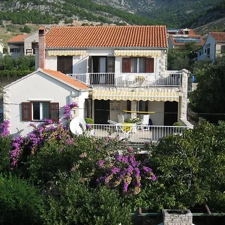 In With Terrace, Air Conditioning, Wifi, Washing Machine Bol